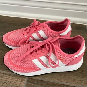 Pink/coral adidas like new kids 5.5 fit women 7.5